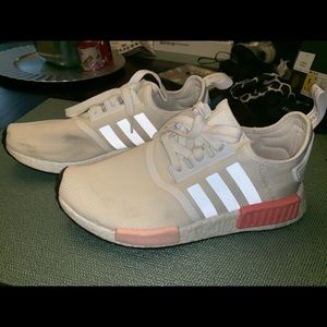 Women’s NMD white with pink